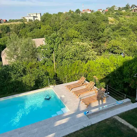 Holiday Home Sremska Kamenica